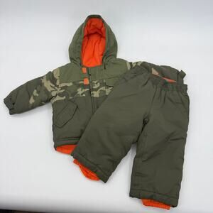 OLD NAVY Camo 2 Piece Winter Suit Baby 12-18M Zip Front Fleece Lined Warm Hooded